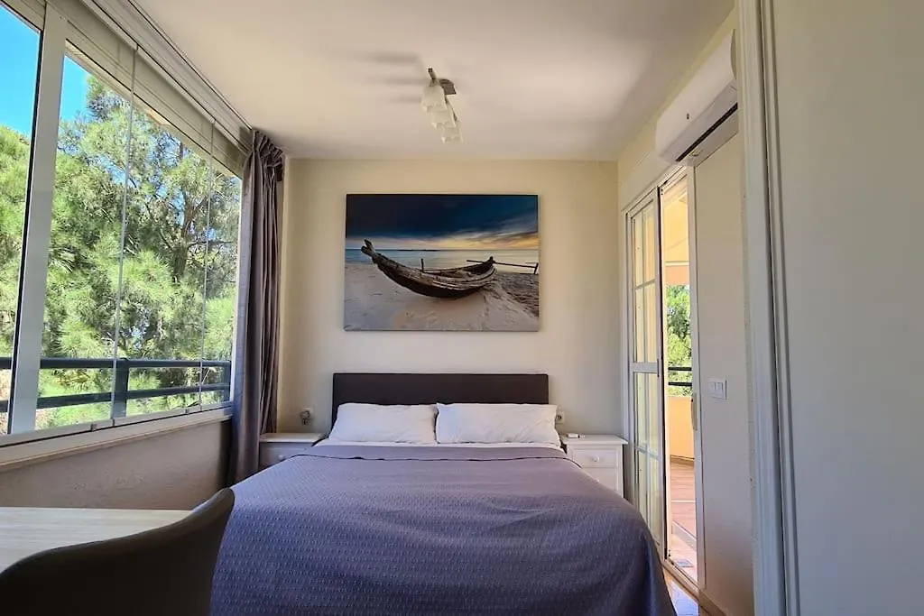 Luxury Penthouse With Sea&Mountain Views & Hot Tub - Tranquility & Rest Apartman Benalmádena